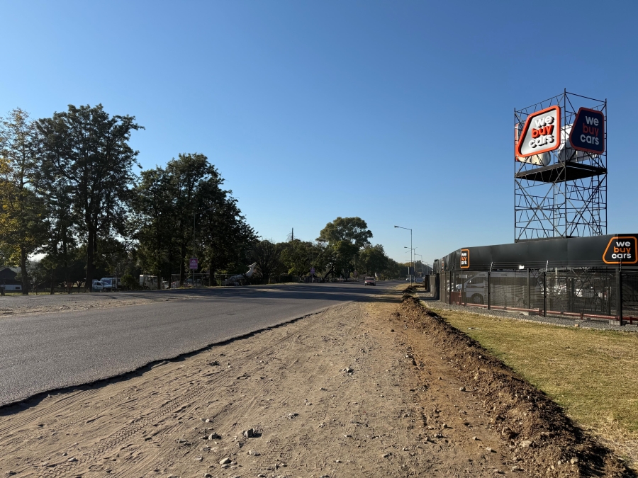 Commercial Property for Sale in Waterval East North West